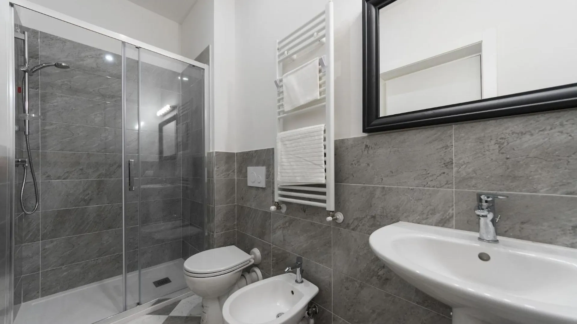 Appartamento Stradivari Florence 0*,  Italy